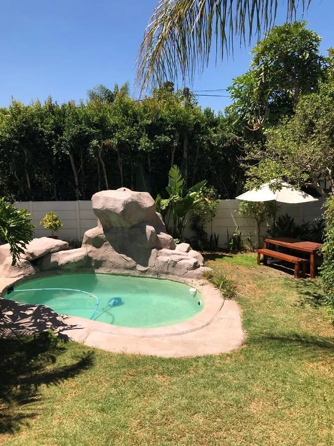26 On Zinnia Guest House Bellville 0*,