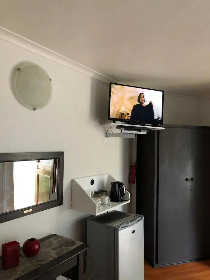 26 On Zinnia Guest House Bellville